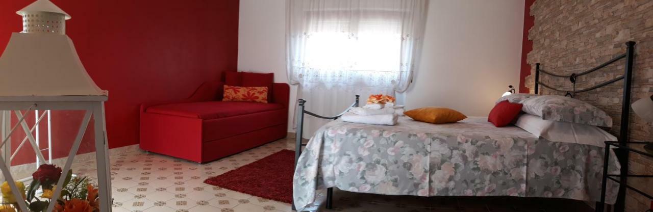 B&B Villa Mirella Casnate Con Bernate Exterior foto